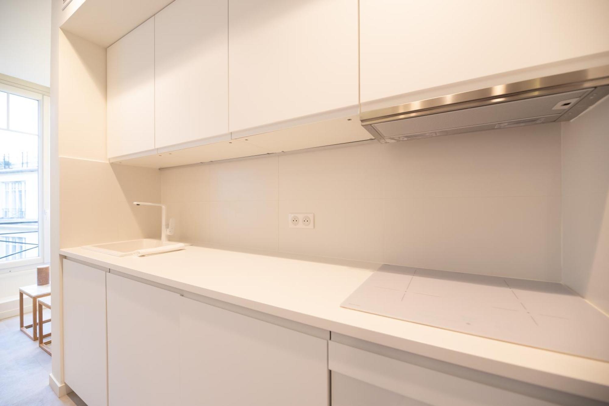Cia - 2br Madeleine Champs Elysees Apartment *